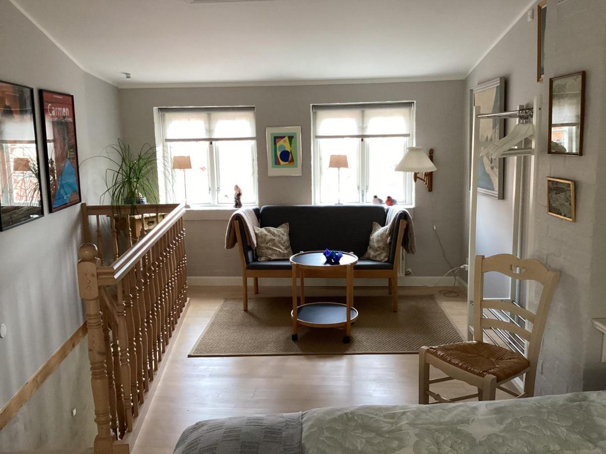 Dejligt Lille Byhus Fåborg Exteriör bild