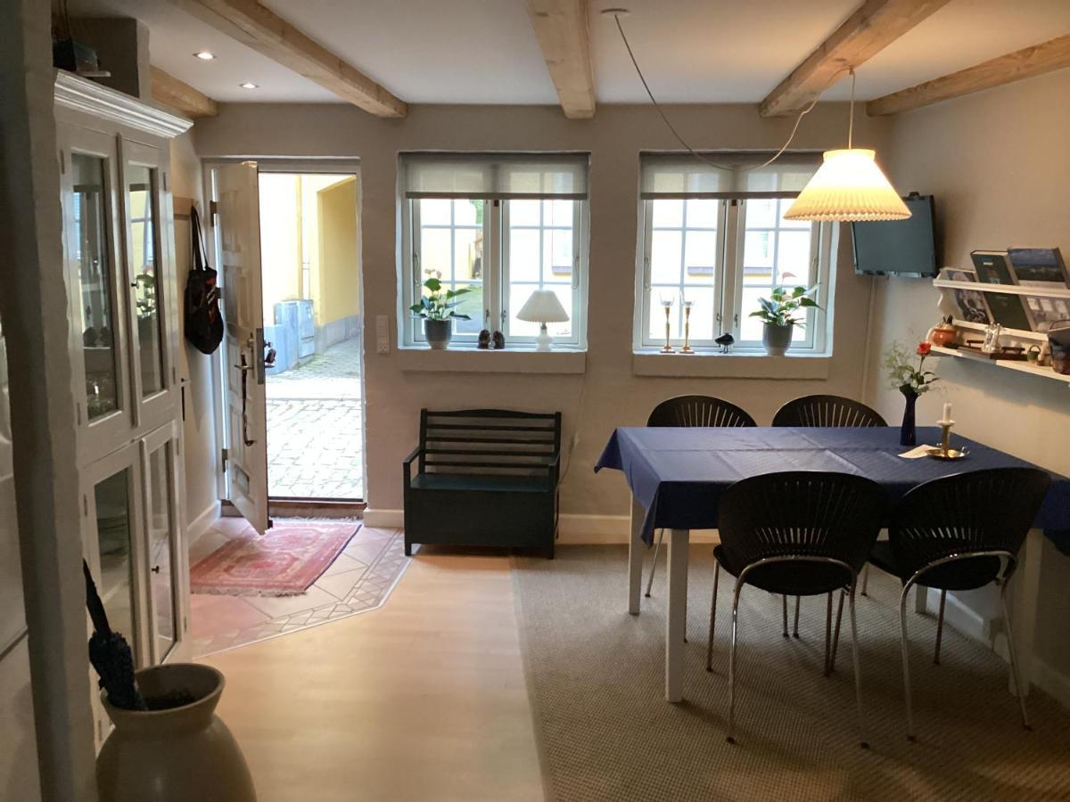 Dejligt Lille Byhus Fåborg Exteriör bild